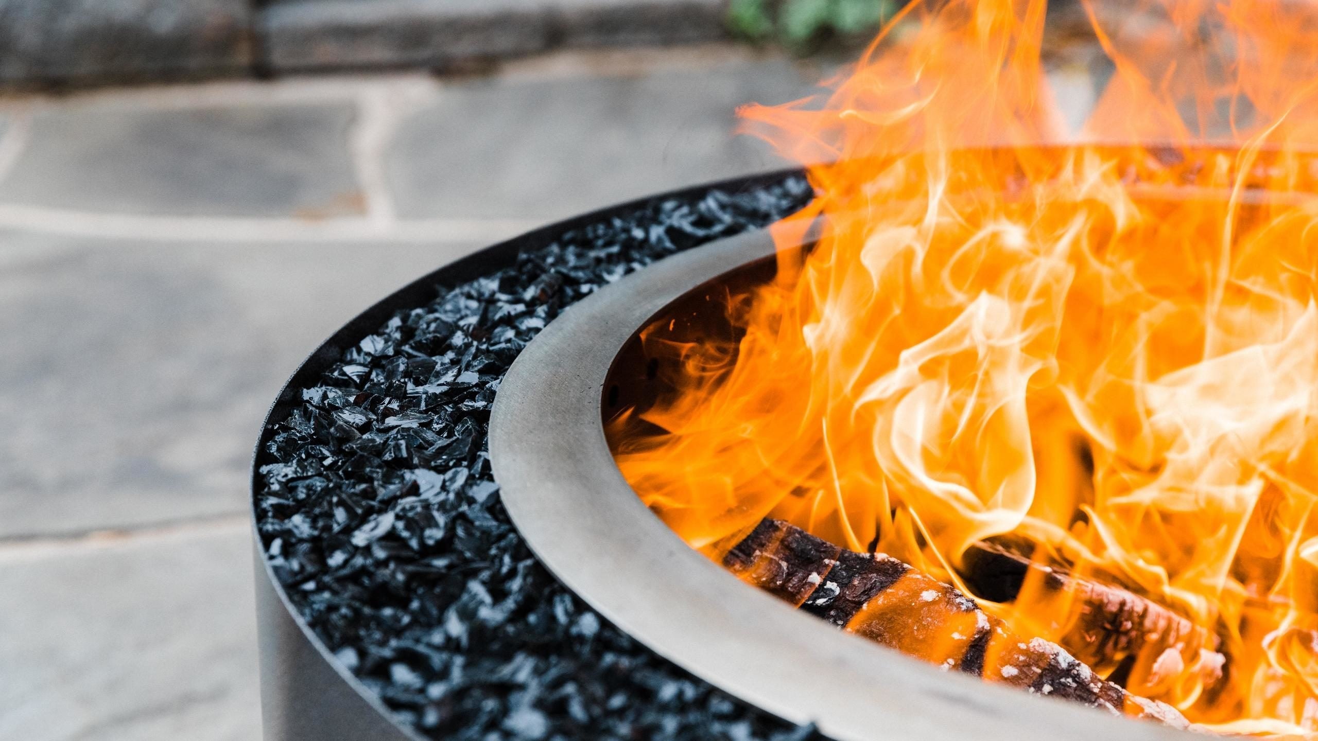 Image of the Breeo Luxeve firepit
