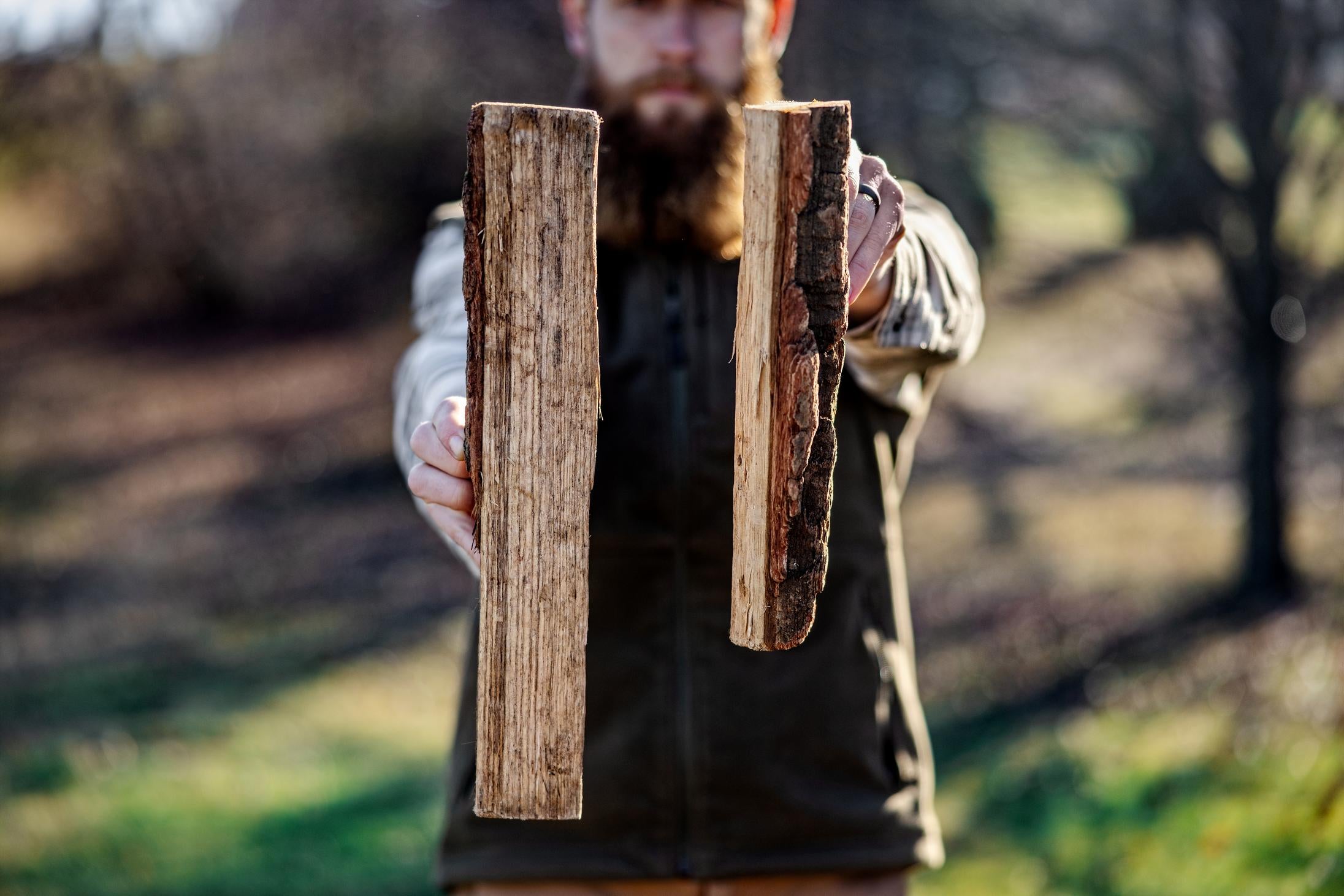 A comparison of two sizes of oak firewood logs
