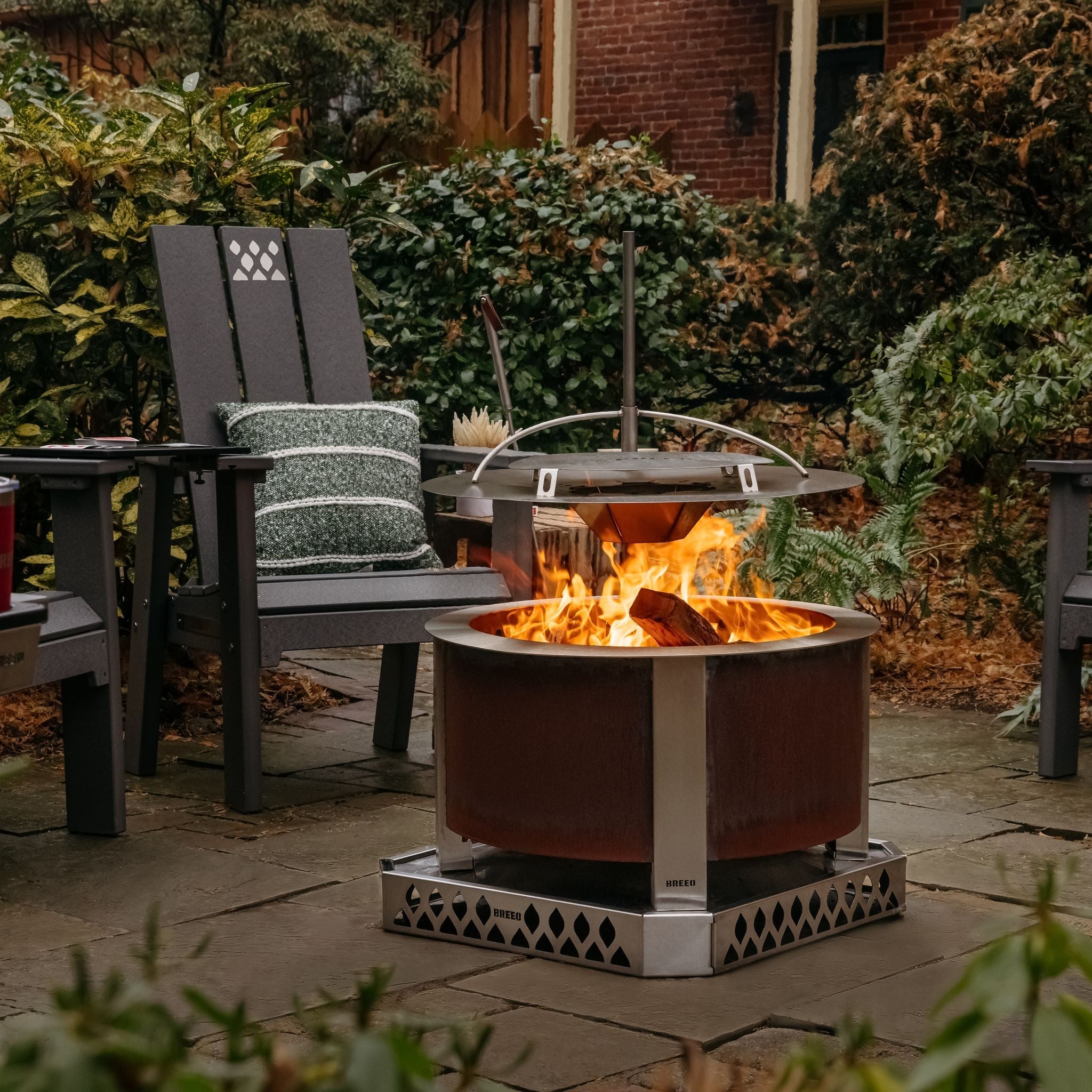 An image of the X24 firepit with a Base and Heat Deflector