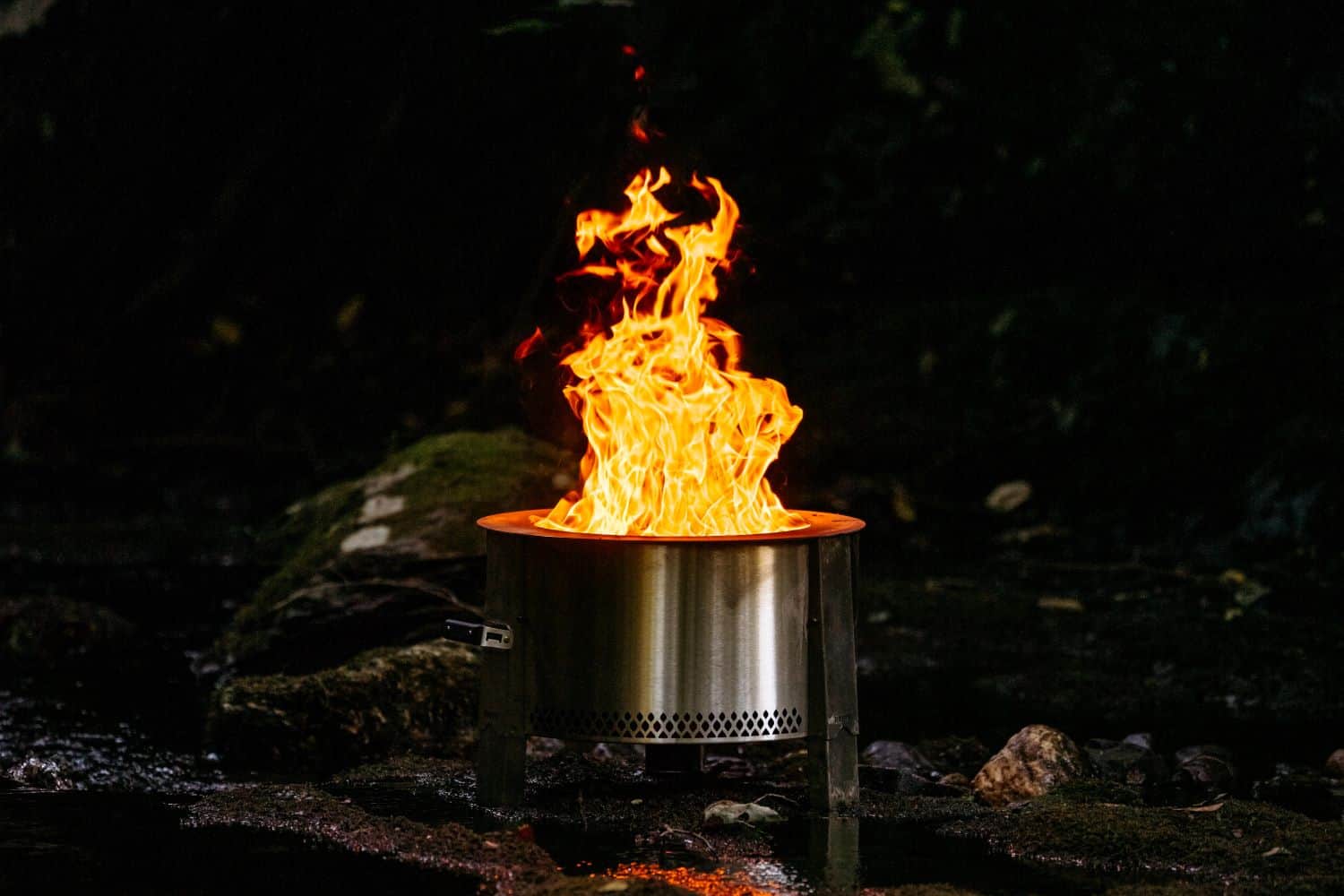This is an image of the Y Series fire pit burning