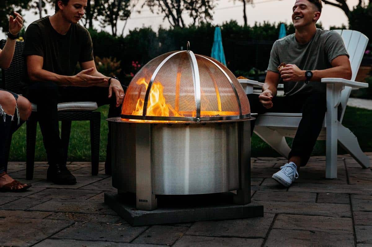 Breeo Spark Screen on an X Series fire pit