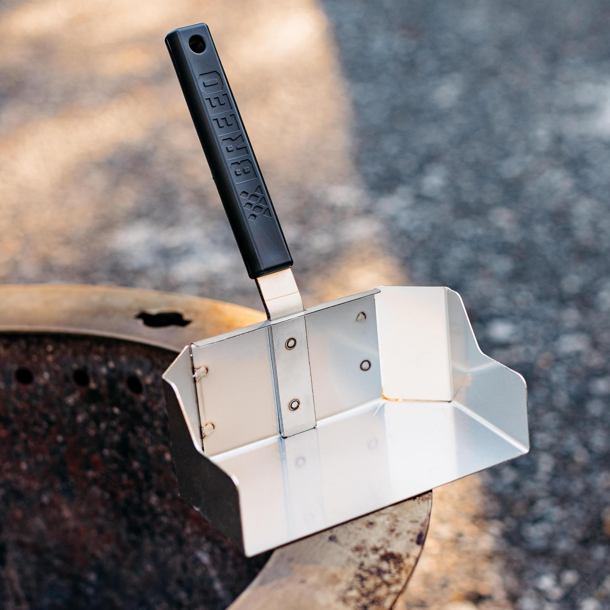 This is an image of the Breeo Ash Shovel