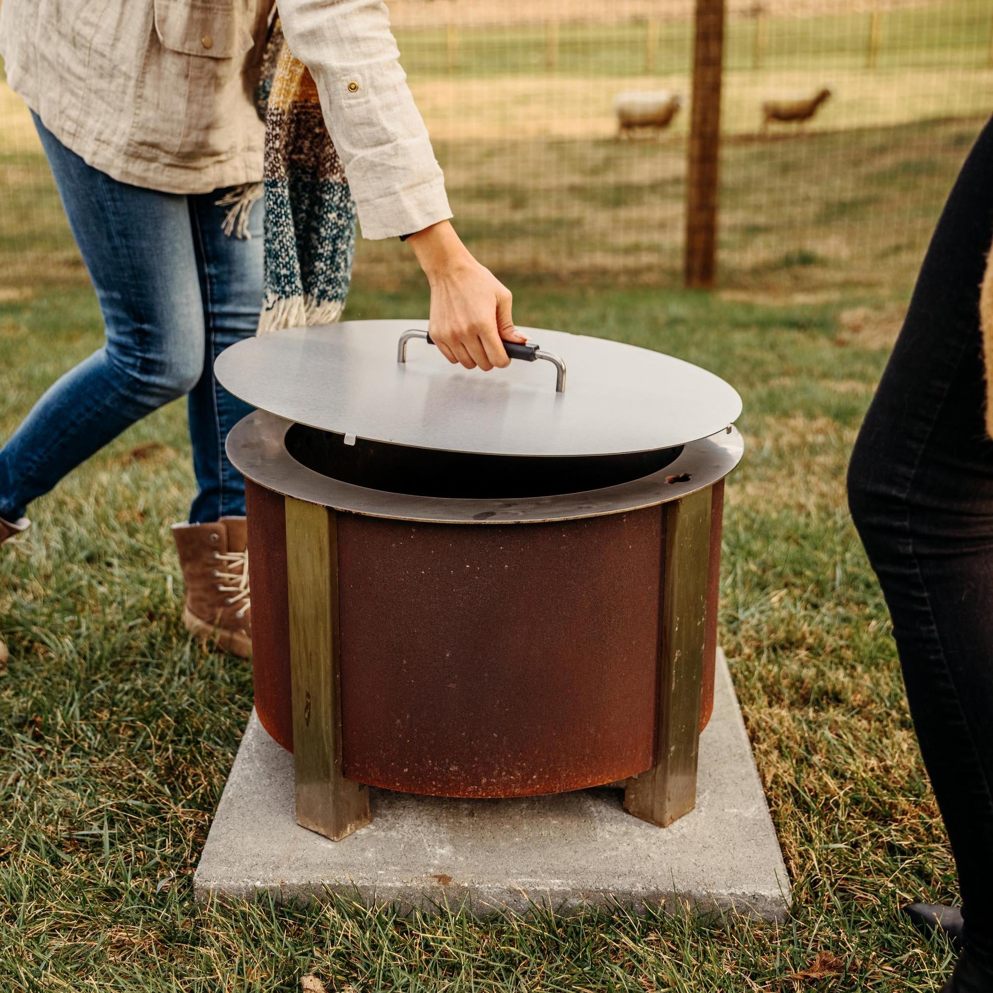 Zentro Smokeless Fire Pit Inserts – Breeo